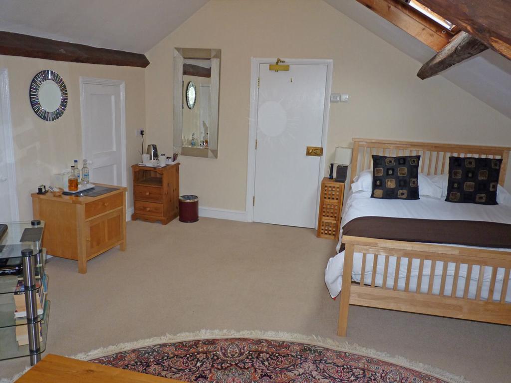 Town Mills Bed & Breakfast Dulverton Oda fotoğraf