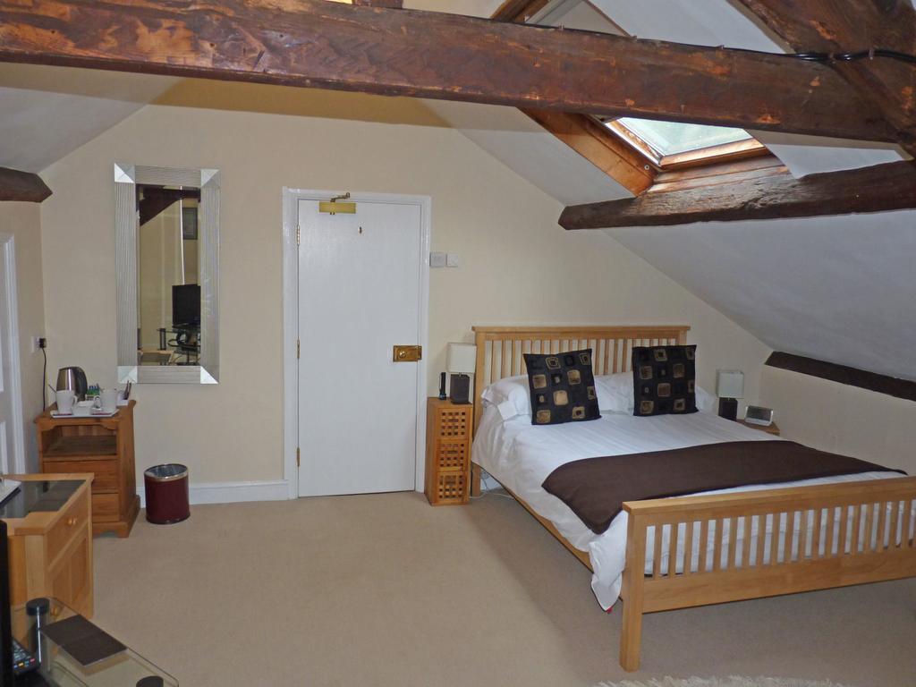 Town Mills Bed & Breakfast Dulverton Oda fotoğraf