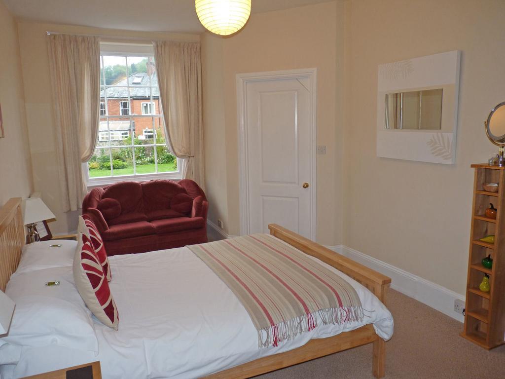 Town Mills Bed & Breakfast Dulverton Oda fotoğraf